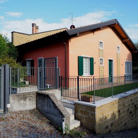 Casa Vacanze Stefy Пескантина Экстерьер фото