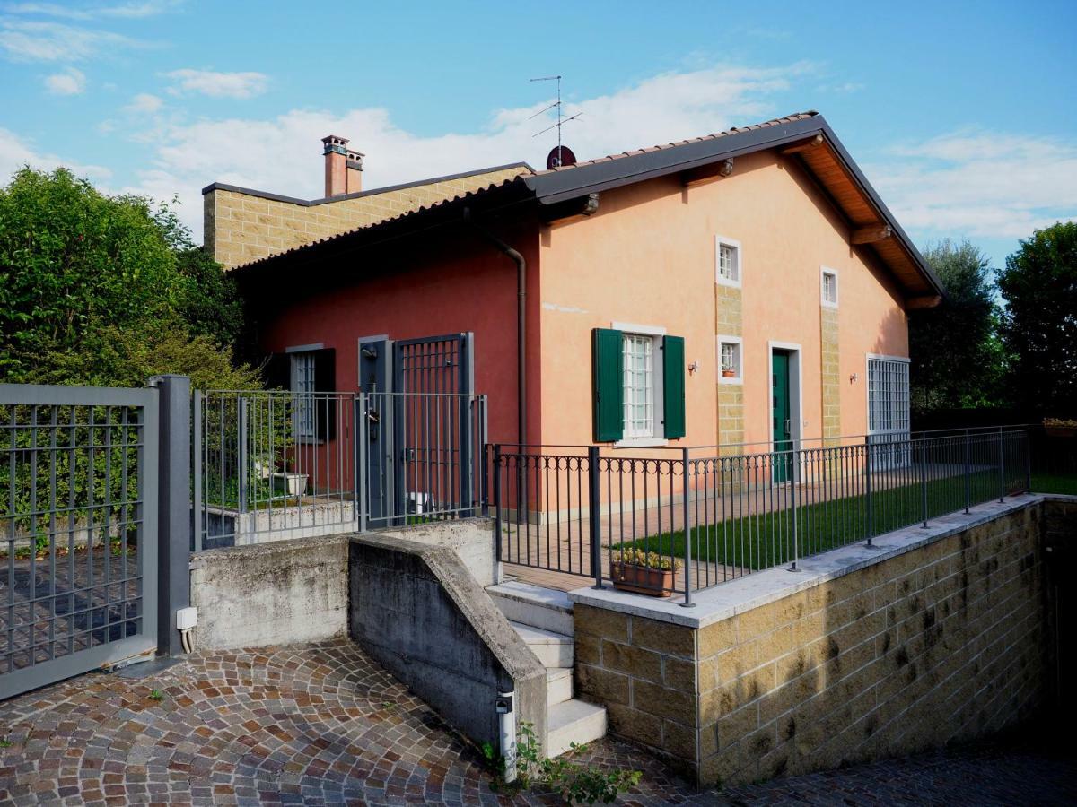 Casa Vacanze Stefy Пескантина Экстерьер фото