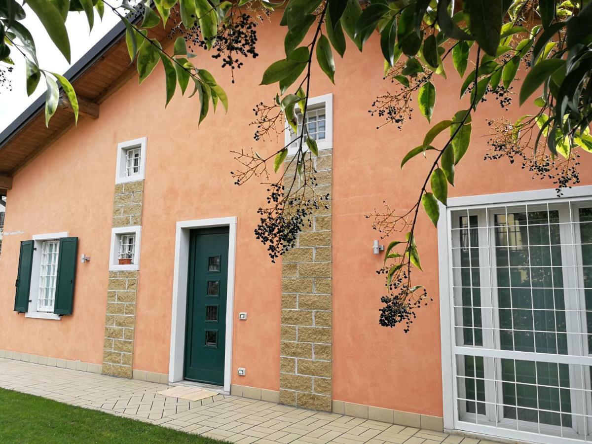 Casa Vacanze Stefy Пескантина Экстерьер фото